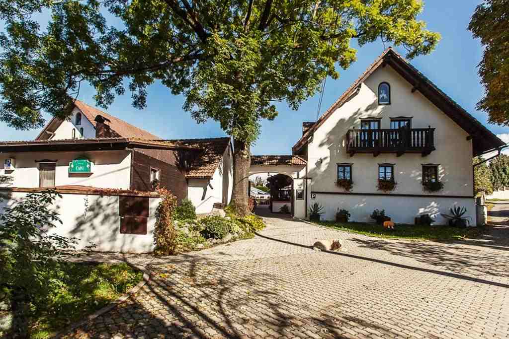 Pension U Dvou čápů - Vestec, Chocerady